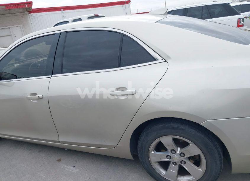 Photo 14 of 2015 Chevrolet Malibu 1LT (VIN 1G11C5SL5FF154976)