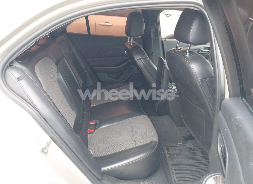 Photo 8 of 2015 Chevrolet Malibu 1LT (VIN 1G11C5SL5FF154976)