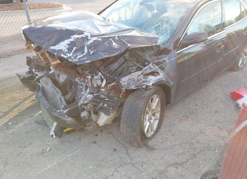Photo 2 of 2015 Chevrolet Malibu 1LT (VIN 1G11C5SL5FF166464)
