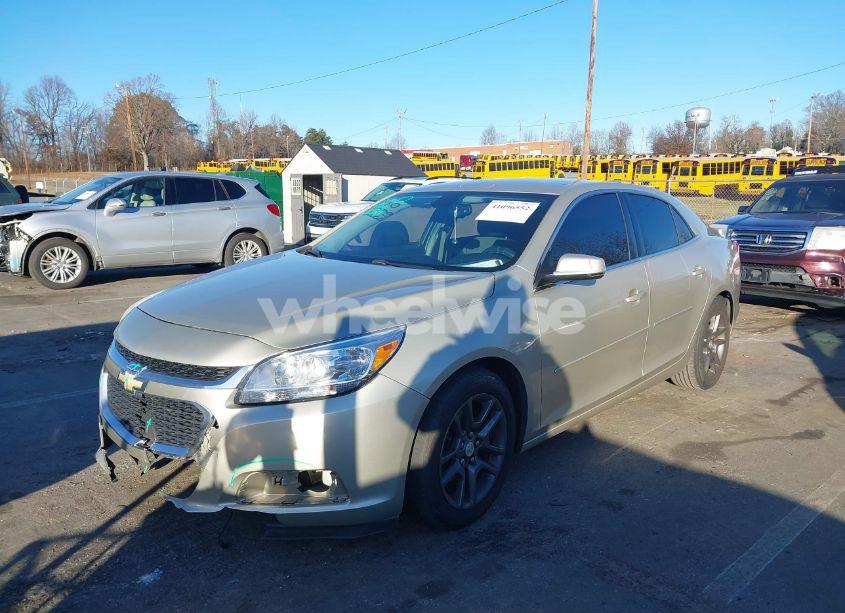 Photo 2 of 2015 Chevrolet Malibu 1LT (VIN 1G11C5SL5FF201715)