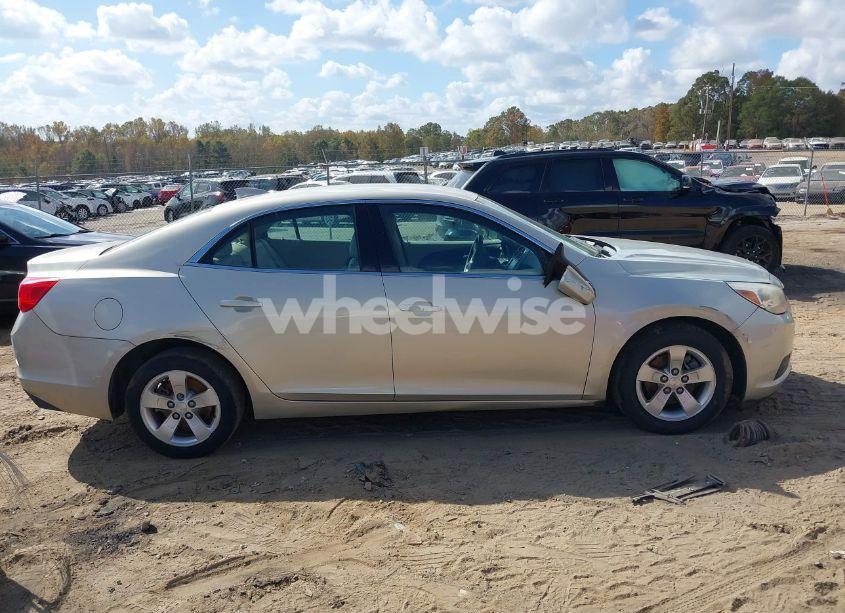 Photo 13 of 2015 Chevrolet Malibu 1LT (VIN 1G11C5SL5FF212858)