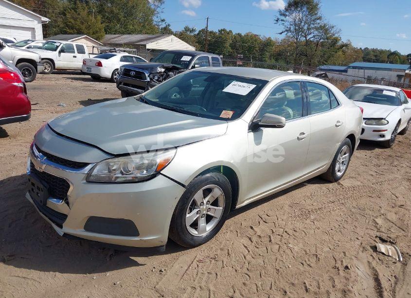 Photo 2 of 2015 Chevrolet Malibu 1LT (VIN 1G11C5SL5FF212858)