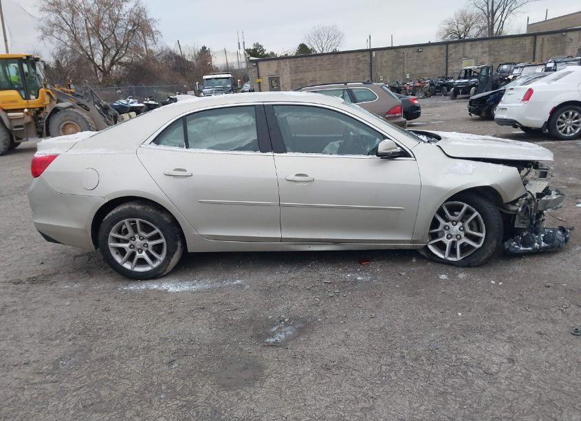 Photo 14 of 2015 Chevrolet Malibu 1LT (VIN 1G11C5SL5FF217624)