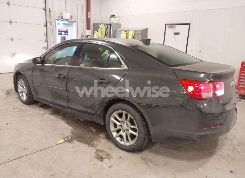 Photo 3 of 2015 Chevrolet Malibu 1LT (VIN 1G11C5SL5FF220930)