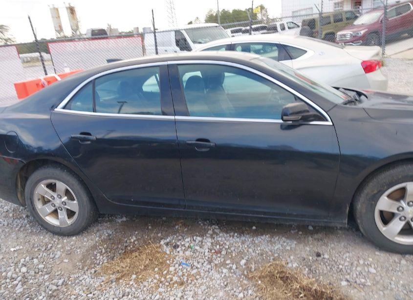 Photo 13 of 2015 Chevrolet Malibu 1LT (VIN 1G11C5SL5FF230339)
