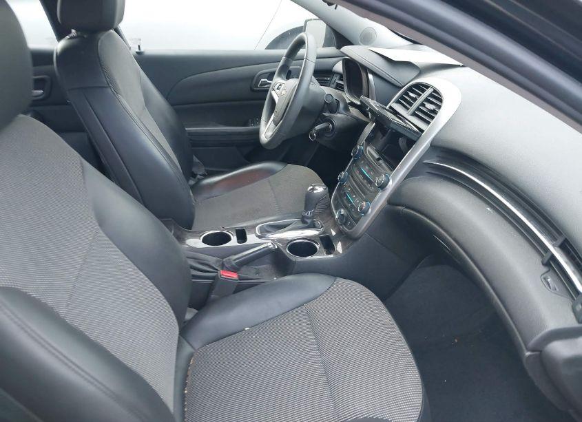 Photo 5 of 2015 Chevrolet Malibu 1LT (VIN 1G11C5SL5FF230339)