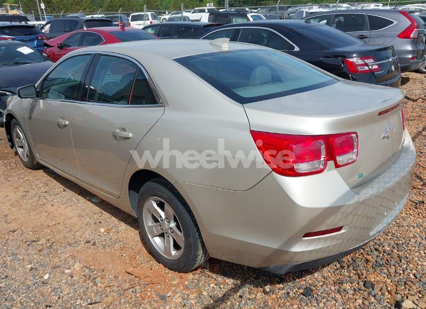 Photo 3 of 2015 Chevrolet Malibu 1LT (VIN 1G11C5SL5FF315889)
