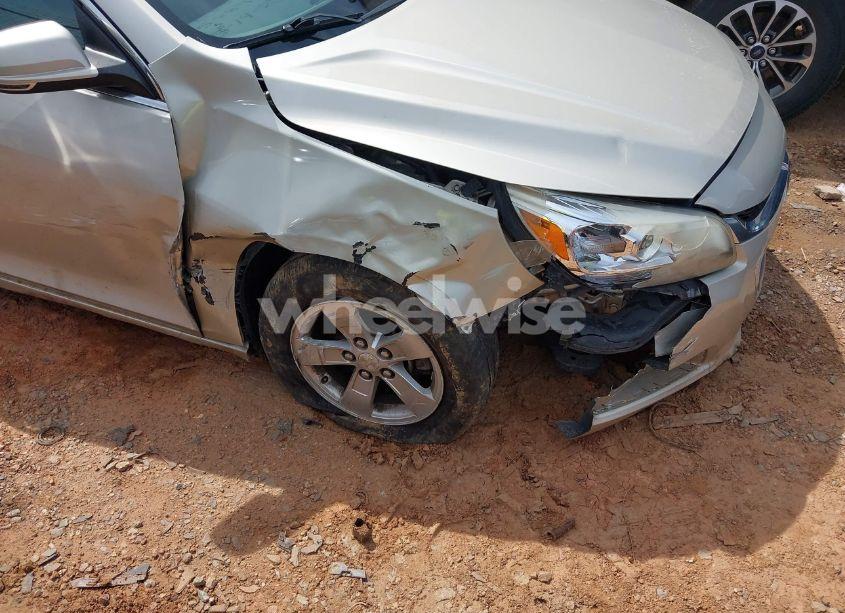 Photo 6 of 2015 Chevrolet Malibu 1LT (VIN 1G11C5SL5FF315889)