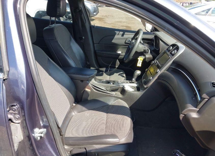Photo 5 of 2015 Chevrolet Malibu 1LT (VIN 1G11C5SL5FF333230)