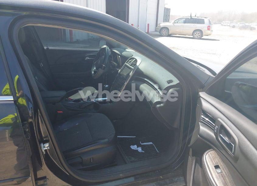 Photo 5 of 2014 Chevrolet Malibu 1LT (VIN 1G11C5SL6EF186057)
