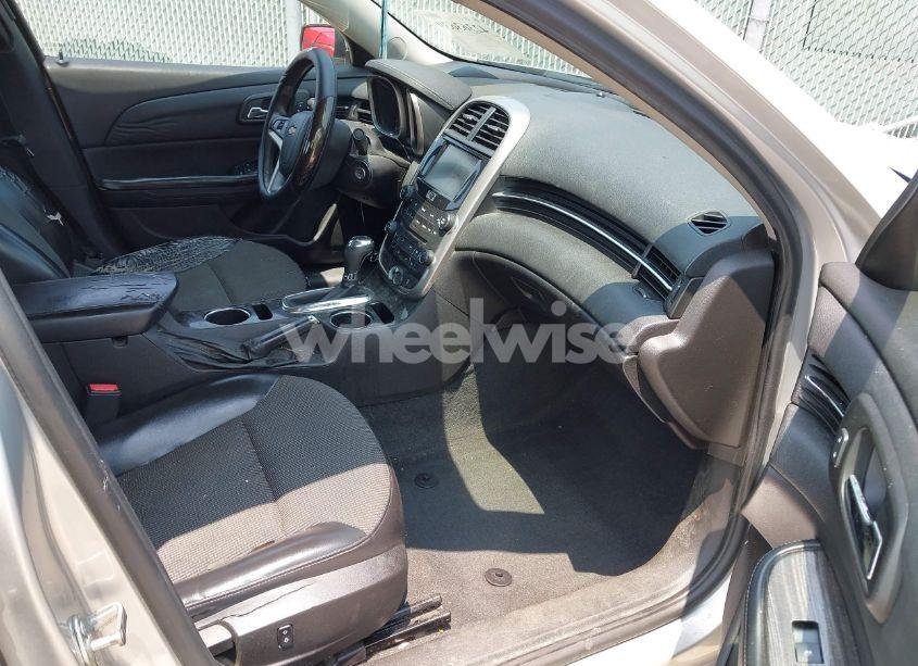 Photo 5 of 2014 Chevrolet Malibu 1LT (VIN 1G11C5SL6EF287096)