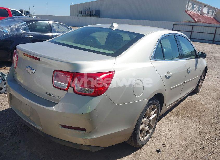 Photo 4 of 2014 Chevrolet Malibu 1LT (VIN 1G11C5SL6EF301109)
