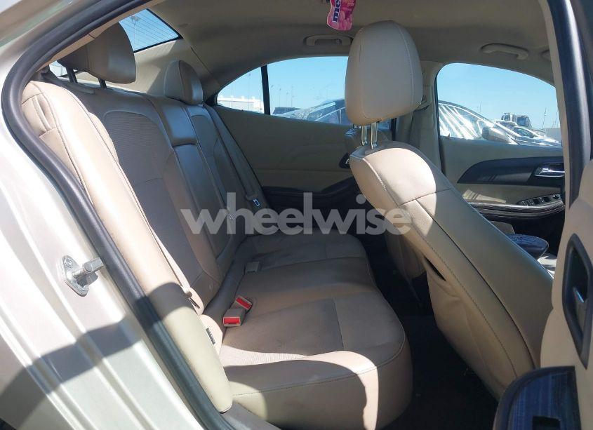 Photo 8 of 2014 Chevrolet Malibu 1LT (VIN 1G11C5SL6EF301109)