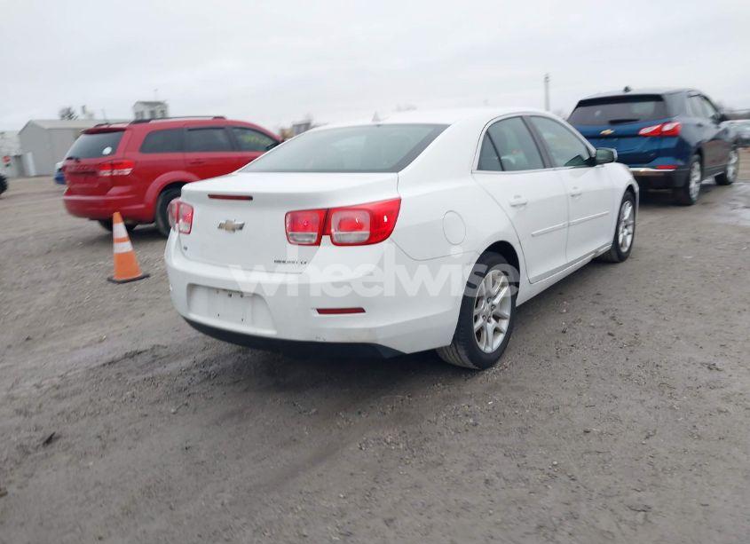 Photo 4 of 2014 Chevrolet Malibu 1LT (VIN 1G11C5SL6EU170047)