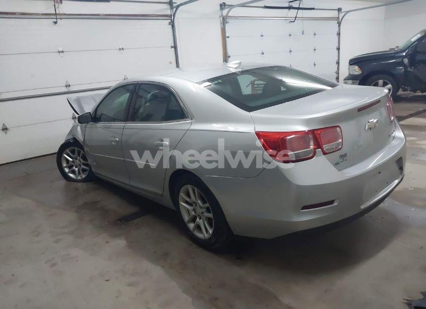 Photo 3 of 2015 Chevrolet Malibu 1LT (VIN 1G11C5SL6FF100781)
