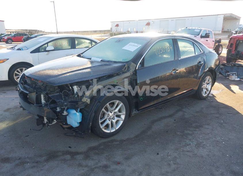 Photo 2 of 2015 Chevrolet Malibu 1LT (VIN 1G11C5SL6FF118469)