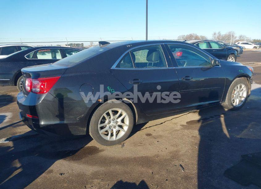 Photo 4 of 2015 Chevrolet Malibu 1LT (VIN 1G11C5SL6FF118469)