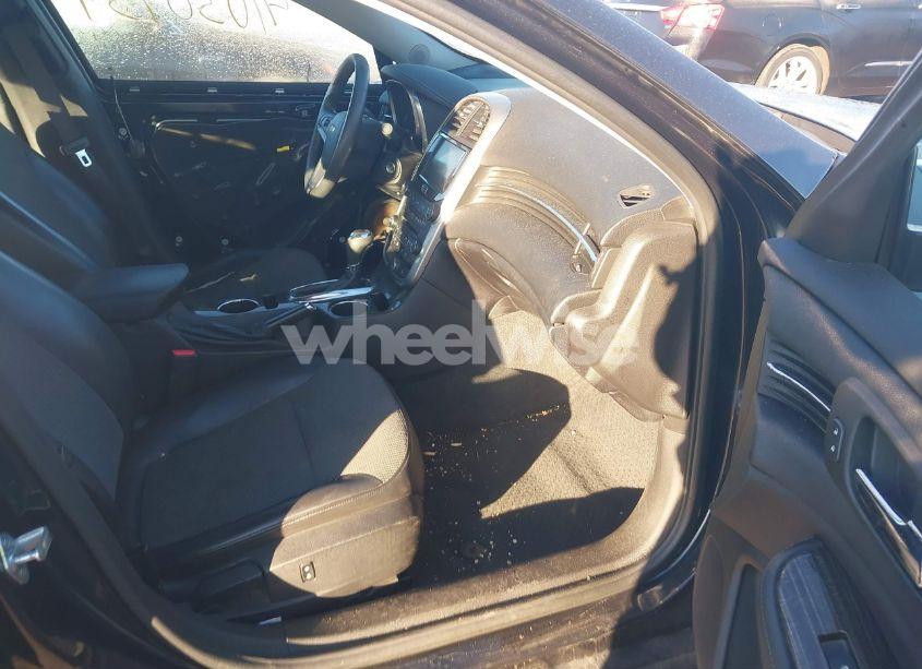 Photo 5 of 2015 Chevrolet Malibu 1LT (VIN 1G11C5SL6FF118469)