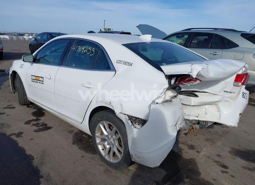 Photo 3 of 2015 Chevrolet Malibu 1LT (VIN 1G11C5SL6FF118925)