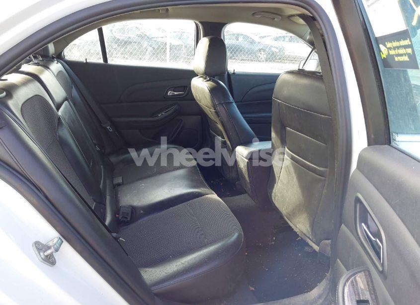 Photo 8 of 2015 Chevrolet Malibu 1LT (VIN 1G11C5SL6FF118925)