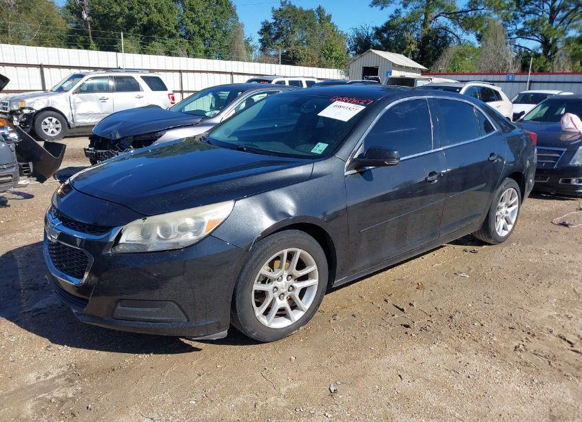 Photo 2 of 2015 Chevrolet Malibu 1LT (VIN 1G11C5SL6FF125177)