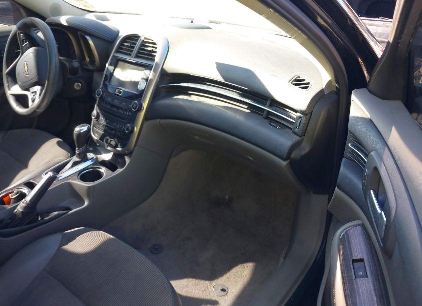 Photo 5 of 2015 Chevrolet Malibu 1LT (VIN 1G11C5SL6FF125177)