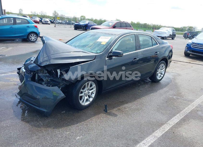 Photo 2 of 2015 Chevrolet Malibu 1LT (VIN 1G11C5SL6FF154436)