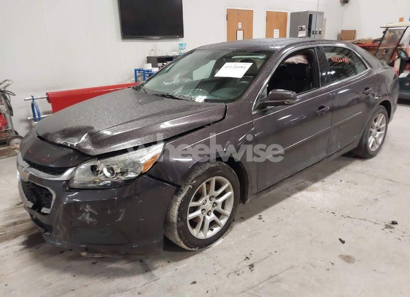 Photo 2 of 2015 Chevrolet Malibu 1LT (VIN 1G11C5SL6FF177473)