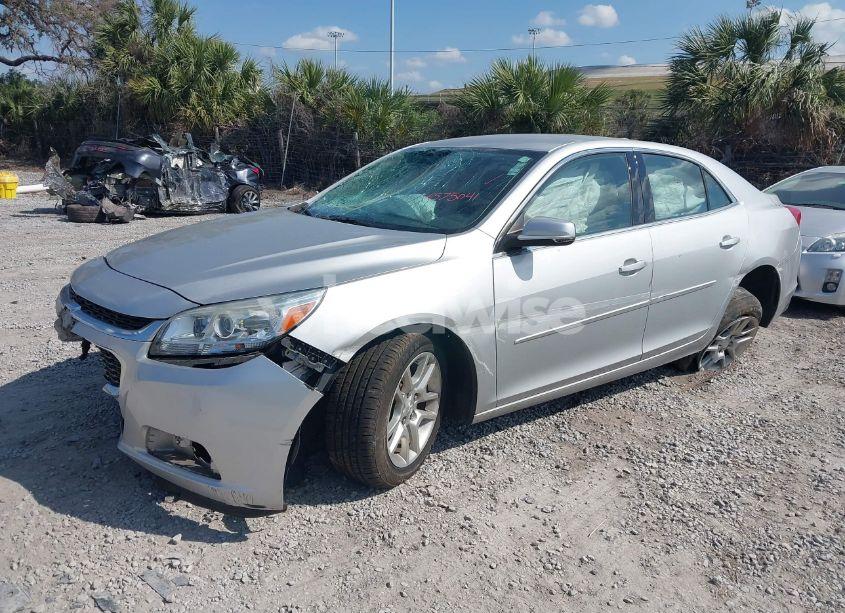 Photo 2 of 2015 Chevrolet Malibu 1LT (VIN 1G11C5SL6FF189039)