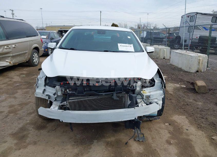 Photo 13 of 2015 Chevrolet Malibu 1LT (VIN 1G11C5SL6FF235386)