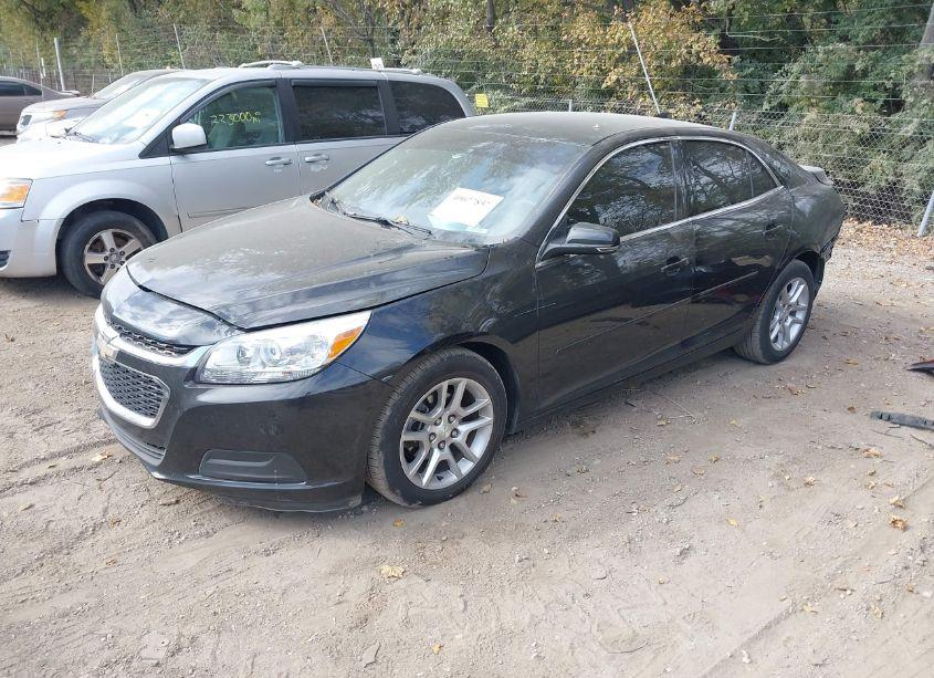 Photo 2 of 2015 Chevrolet Malibu 1LT (VIN 1G11C5SL6FF237042)
