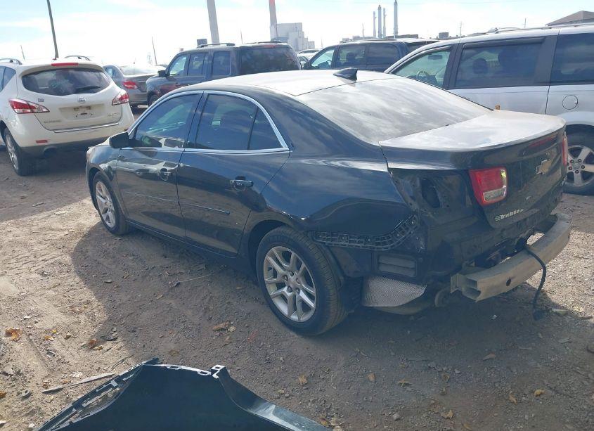Photo 3 of 2015 Chevrolet Malibu 1LT (VIN 1G11C5SL6FF237042)