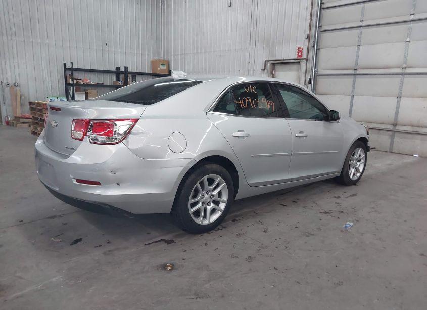 Photo 4 of 2015 Chevrolet Malibu 1LT (VIN 1G11C5SL6FF243455)