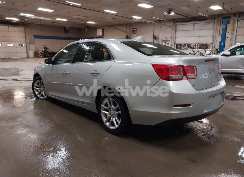 Photo 3 of 2015 Chevrolet Malibu 1LT (VIN 1G11C5SL6FF247912)