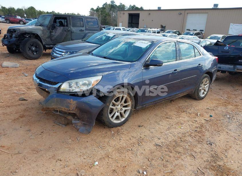 Photo 2 of 2015 Chevrolet Malibu 1LT (VIN 1G11C5SL6FF254035)