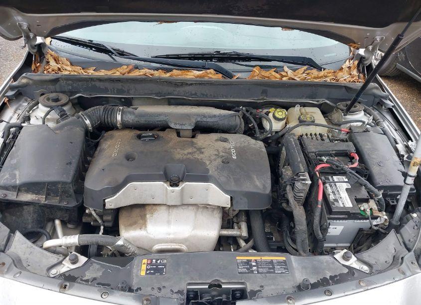 Photo 10 of 2015 Chevrolet Malibu 1LT (VIN 1G11C5SL6FF260711)