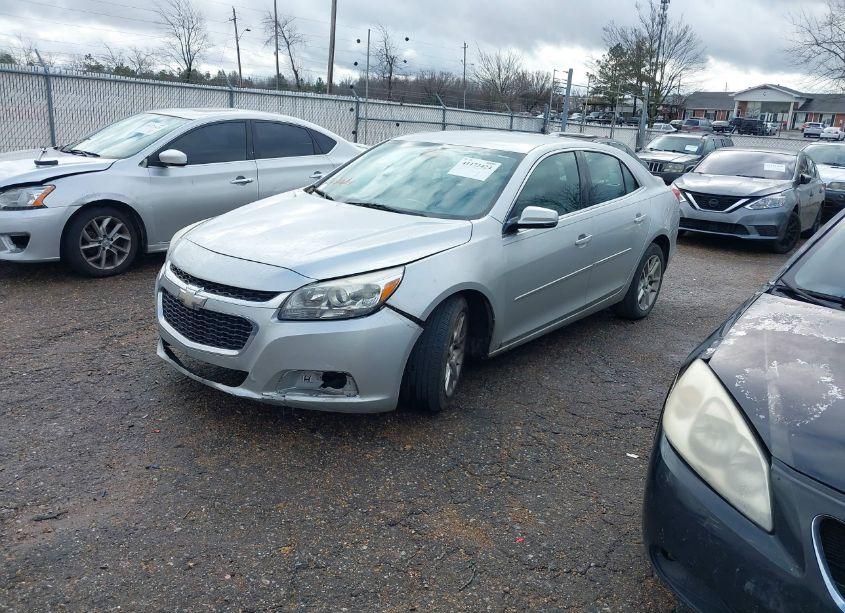 Photo 2 of 2015 Chevrolet Malibu 1LT (VIN 1G11C5SL6FF260711)