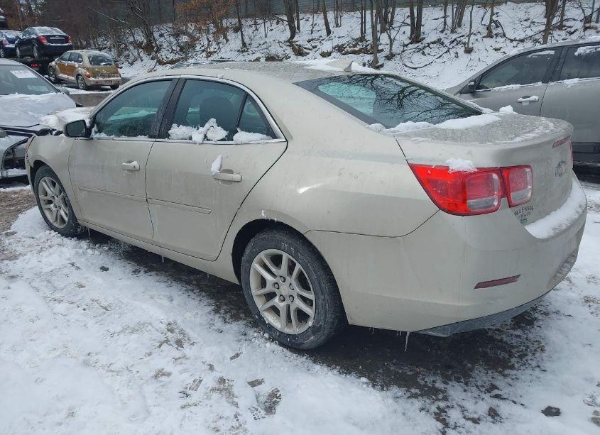 Photo 3 of 2015 Chevrolet Malibu 1LT (VIN 1G11C5SL6FF263544)