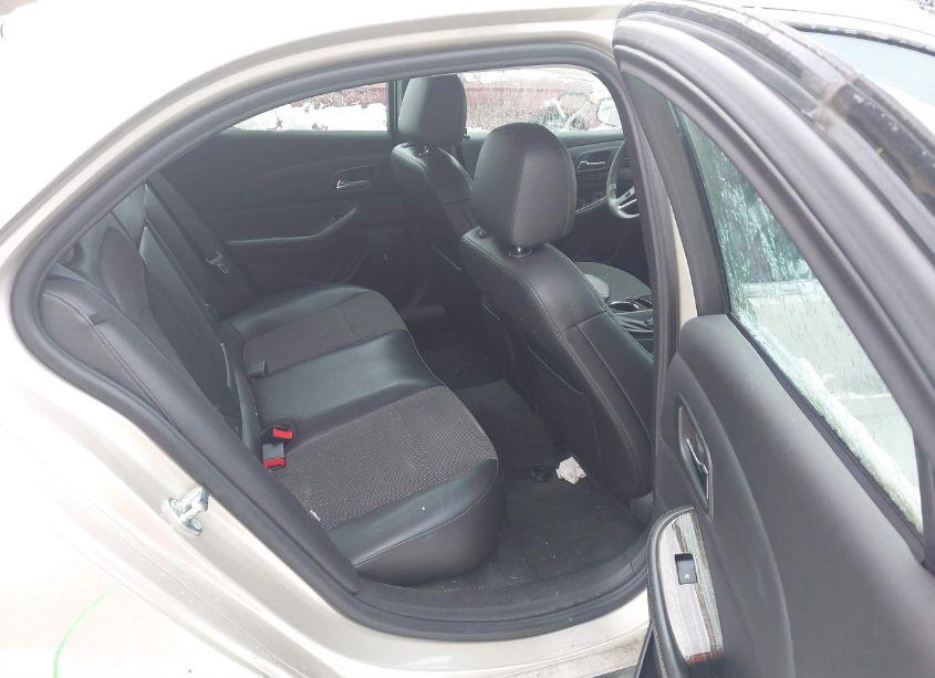 Photo 8 of 2015 Chevrolet Malibu 1LT (VIN 1G11C5SL6FF263544)