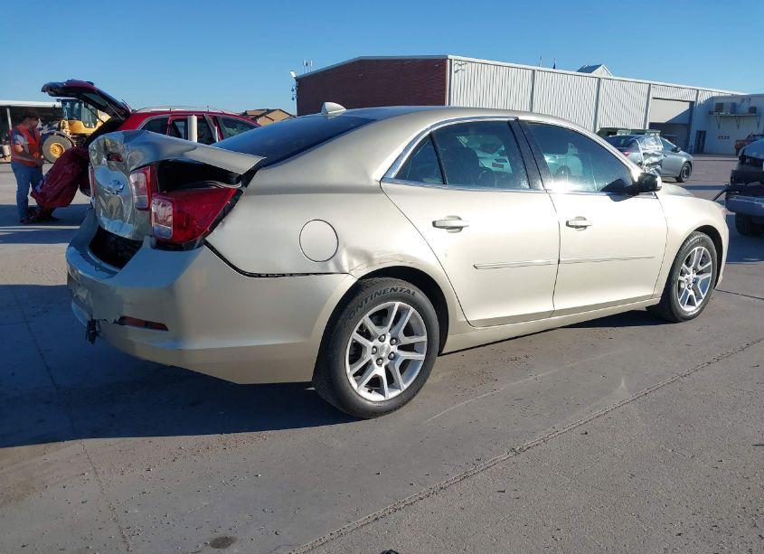 Photo 4 of 2014 Chevrolet Malibu 1LT (VIN 1G11C5SL7EF106295)