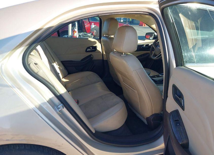 Photo 8 of 2014 Chevrolet Malibu 1LT (VIN 1G11C5SL7EF106295)