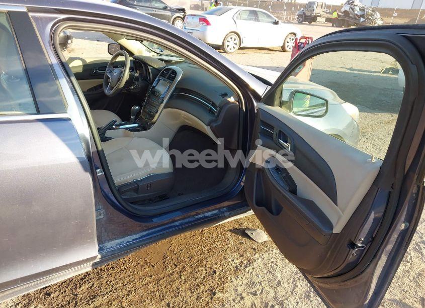 Photo 5 of 2014 Chevrolet Malibu 1LT (VIN 1G11C5SL7EF108869)