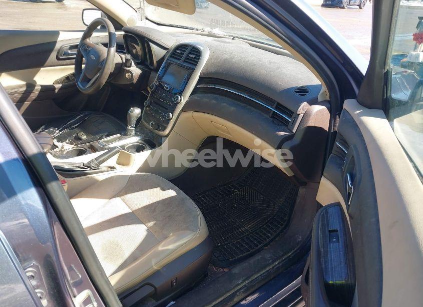 Photo 5 of 2014 Chevrolet Malibu 1LT (VIN 1G11C5SL7EF117586)