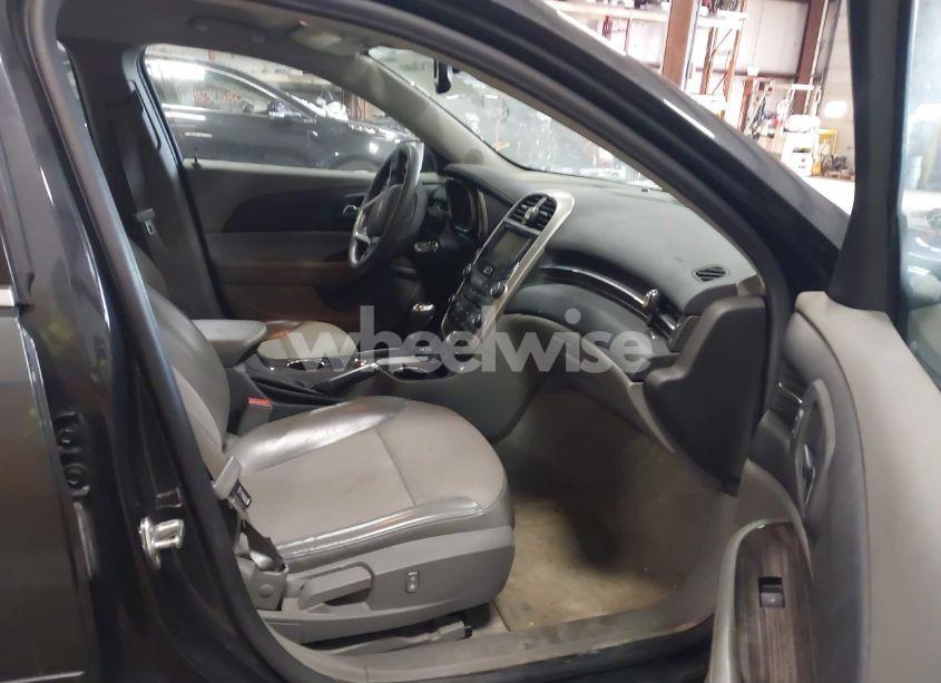 Photo 5 of 2014 Chevrolet Malibu 1LT (VIN 1G11C5SL7EF122383)