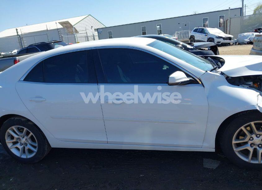 Photo 13 of 2014 Chevrolet Malibu 1LT (VIN 1G11C5SL7EF210303)