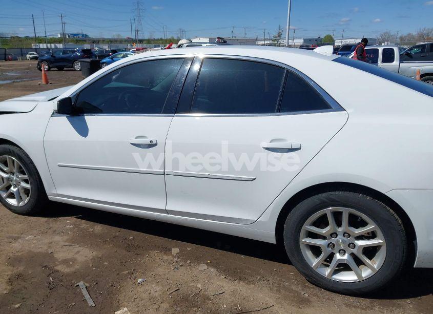 Photo 14 of 2014 Chevrolet Malibu 1LT (VIN 1G11C5SL7EF210303)