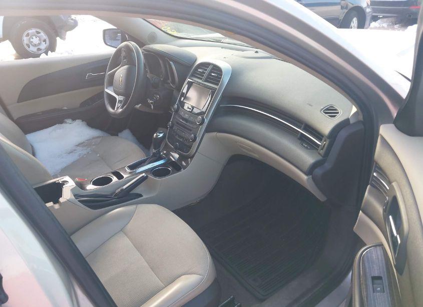 Photo 5 of 2014 Chevrolet Malibu 1LT (VIN 1G11C5SL7EF237761)