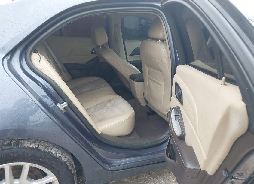 Photo 8 of 2014 Chevrolet Malibu 1LT (VIN 1G11C5SL7EF242863)