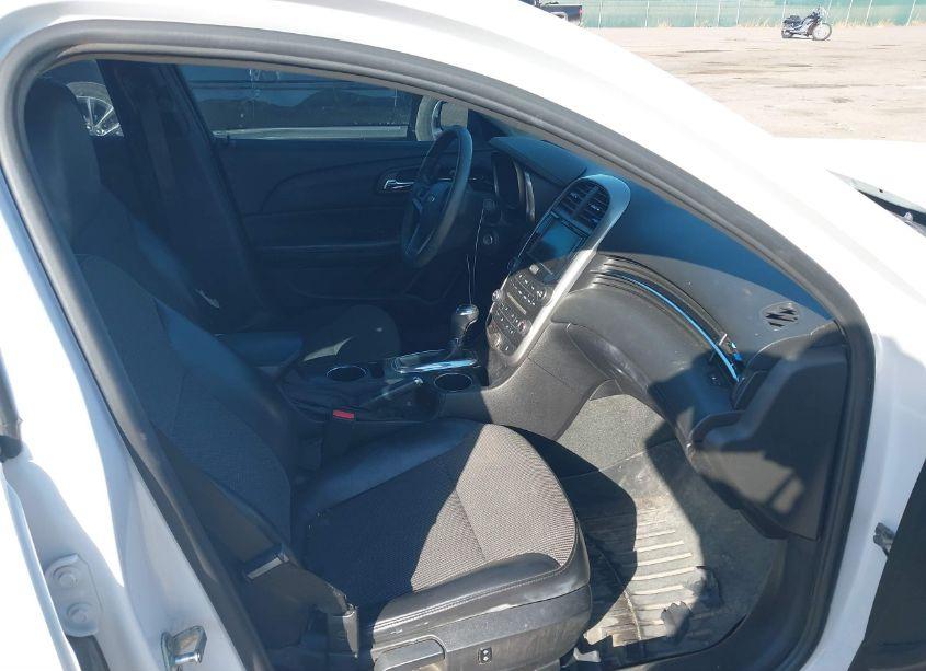 Photo 5 of 2014 Chevrolet Malibu 1LT (VIN 1G11C5SL7EF303161)
