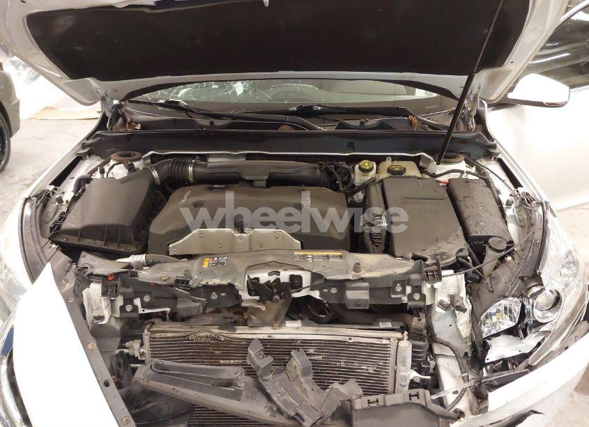 Photo 10 of 2015 Chevrolet Malibu 1LT (VIN 1G11C5SL7FF117413)